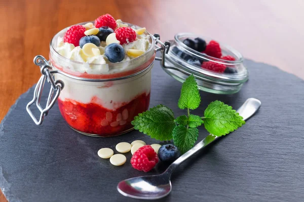 Strawberries Dessert Mint Leaves Jar Spoon — Stock Photo, Image