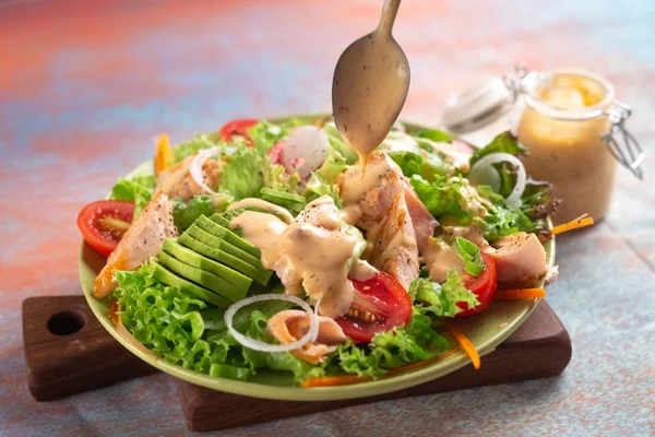 Tasty Meat Salad Vegetables Arugula — Stock Photo, Image