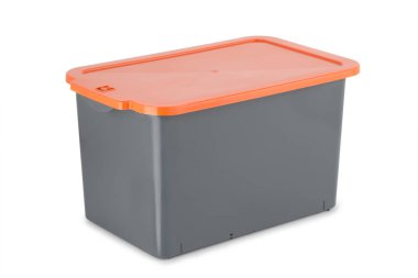 Plastik kutu beyaz arkaplanda izole