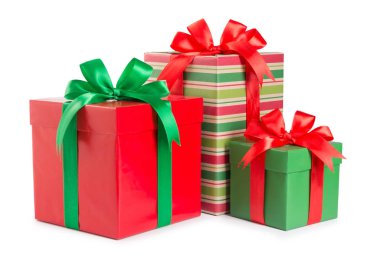 yeşil ve kırmızı hediye kutusu izole bir şerit yay ile.