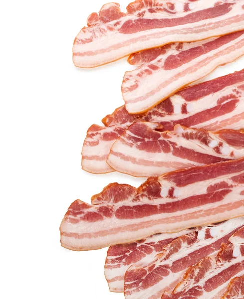 Tranches de poitrine de bacon isolées sur fond blanc — Photo