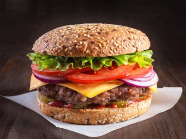 Ev yapımı hamburger