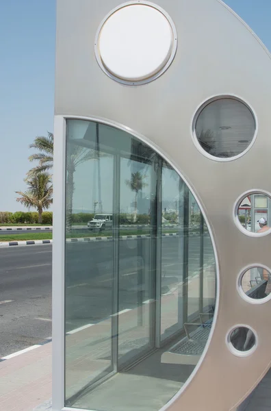 Cityscape Dubai, otobüs durağı