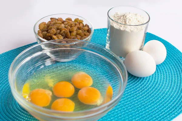 Mavi gelmedi muffins pişirme için ürün kümesi 