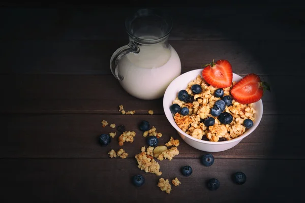 Rustic Breakfast with muesli and berries — Stock Photo, Image