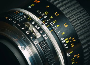 eski kamera lens kapatın