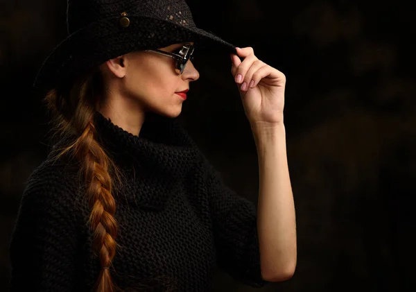 Profile portrait of pretty girl — Stock Photo, Image