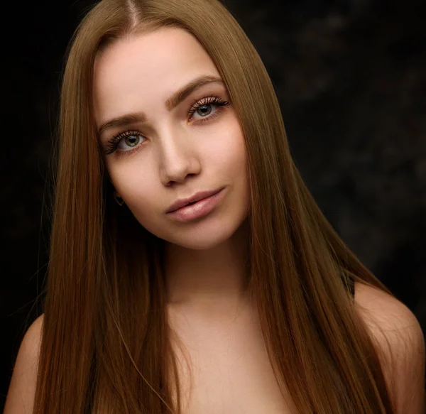 Genç bir kadın Güzellik Portresi — Stok fotoğraf