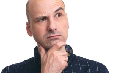 ciddi kel adam düşünüyorum. Ararken