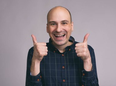 kel adam görme başparmak ortaya çıktı