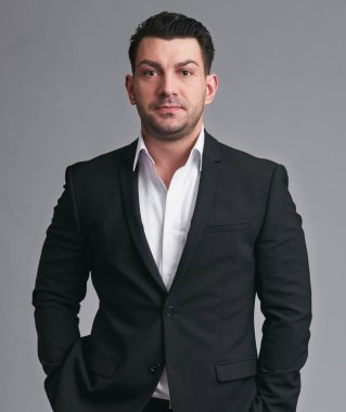 yakışıklı iş adamı izole