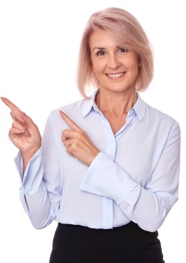 Orta yaşlı kadın işaret parmağı