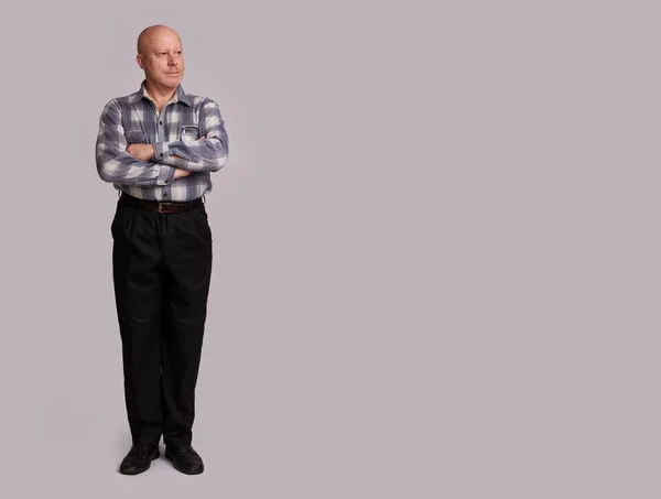 歳の男性の完全な長さの肖像画 — ストック写真