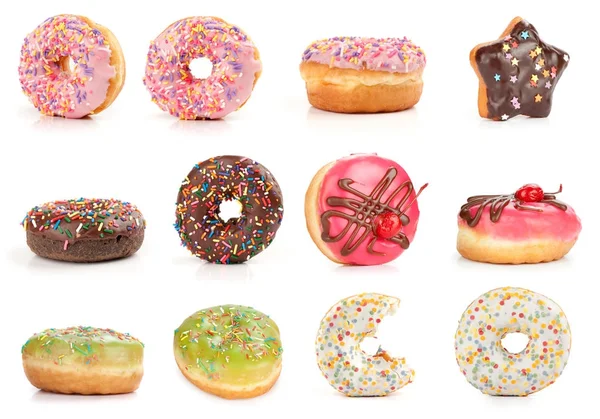 Donut med färgstarka strössel isolerade — Stockfoto