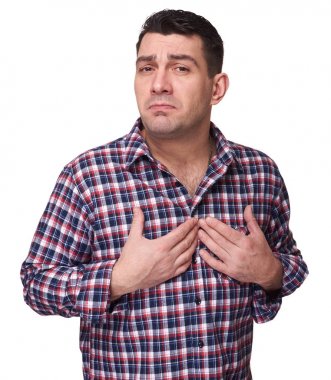 küstah adam ekose gömlek giymiş