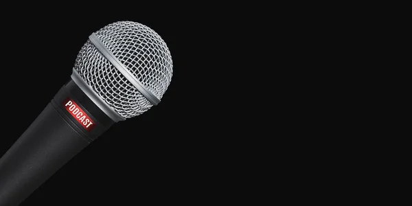 Siyah arkaplan üzerine podcast kaydetmek için stüdyo mikrofonu — Stok fotoğraf