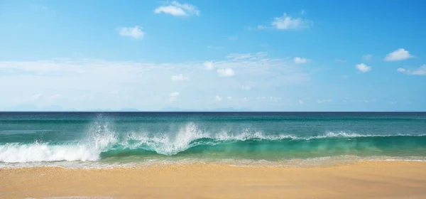 海的地平线。 泰伦语 — 图库照片