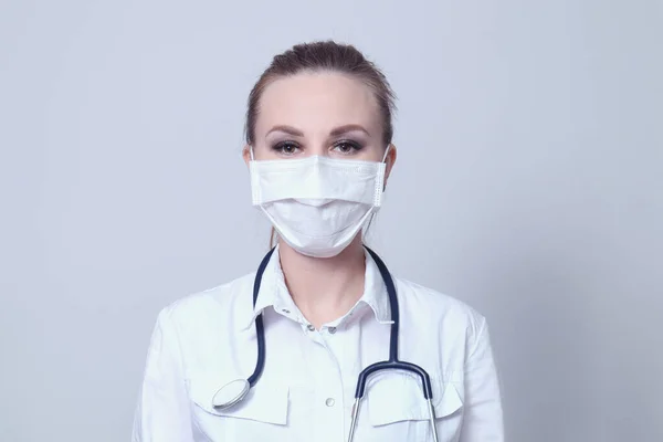 Женщина Врач Защитной Медицинской Маске Пандемический Вирус Covid — стоковое фото