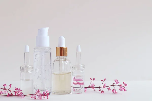 Botella Para Productos Cosméticos Sin Etiqueta Concepto Cuidado Piel Cara —  Fotos de Stock