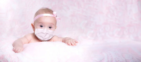 Baby Girl Medical Mask Bow Her Head Concept Pandemic Coronavirus — Stock Photo, Image