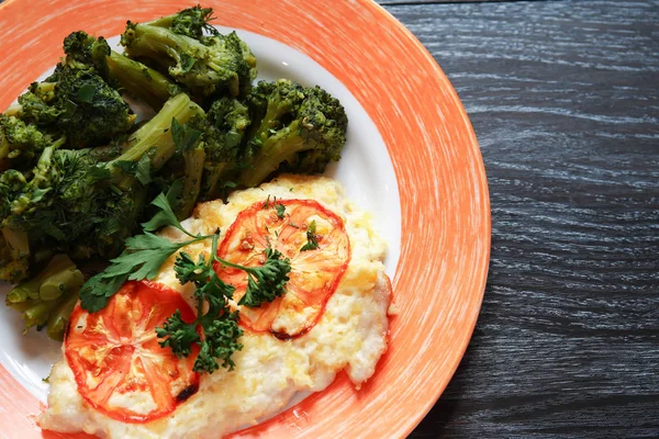 Kızarmış Balık garnitür ile