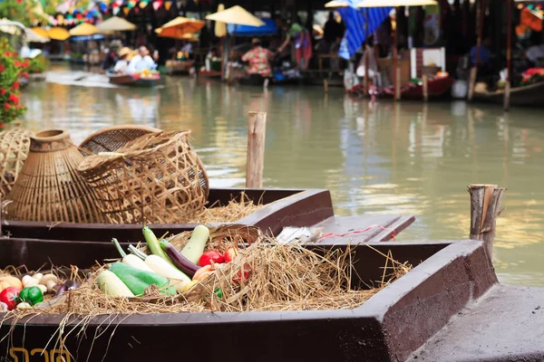 Marché flottant en Thaïlande — Photo