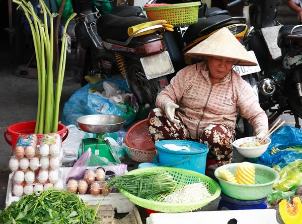 Rynek uliczny w Wietnamie — Zdjęcie stockowe