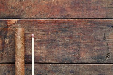 Puro ahşap üzerine