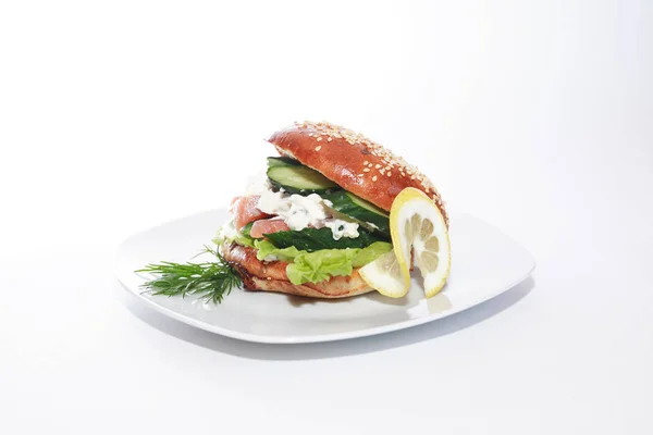 Sandwich mit Fisch — Stockfoto