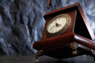 Kara günü eski saat