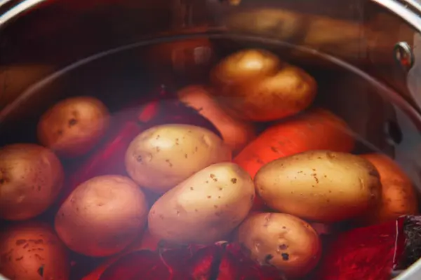 Vegetables cooked in a pan. close-up — Stock Photo, Image