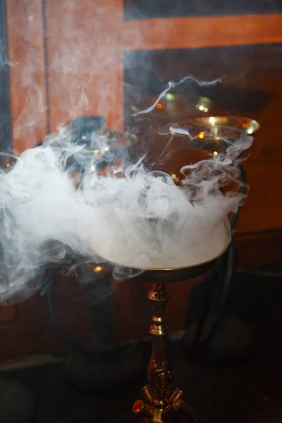 Smoke in bowl of hookah — Stock Photo, Image