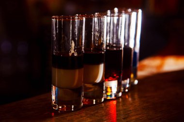 Düşmanın çukurda - alkol vurdu 