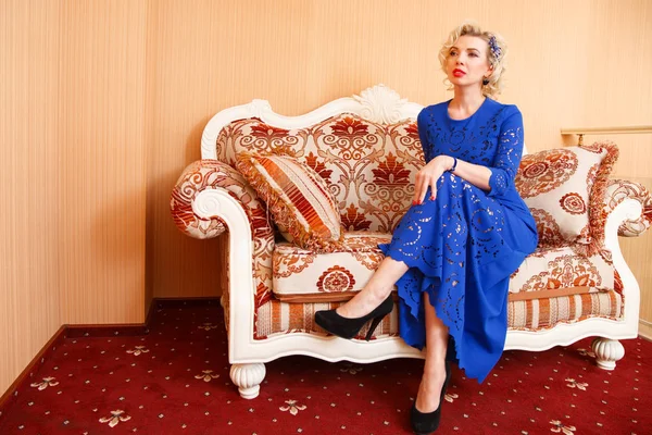 güzel sarışın kız