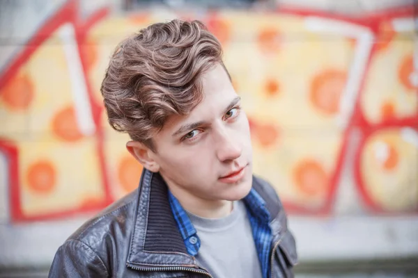 Portrait Guy Leather Jacket Shabby Walls — Stock Photo, Image