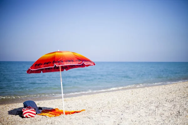 tropikal plaj şemsiye