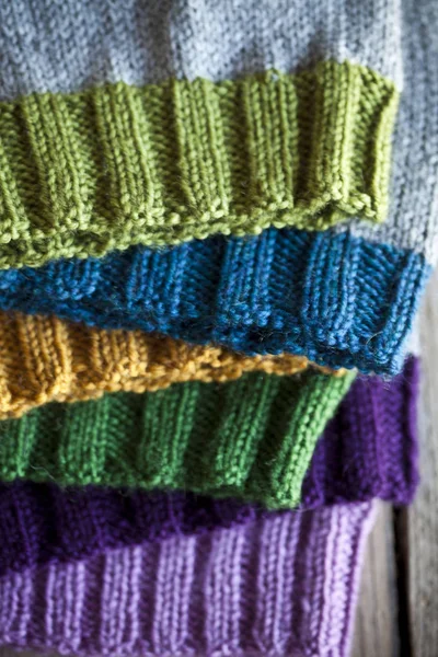 Barevné pletené čepice — Stock fotografie