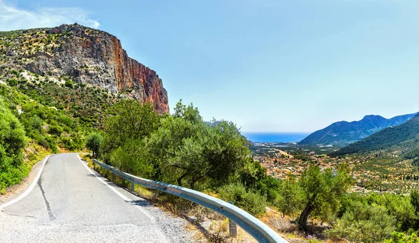 Die Leonidio Stadt Auf Dem Peloponnes Griechenland Einem Sonnigen Sommertag — Stockfoto