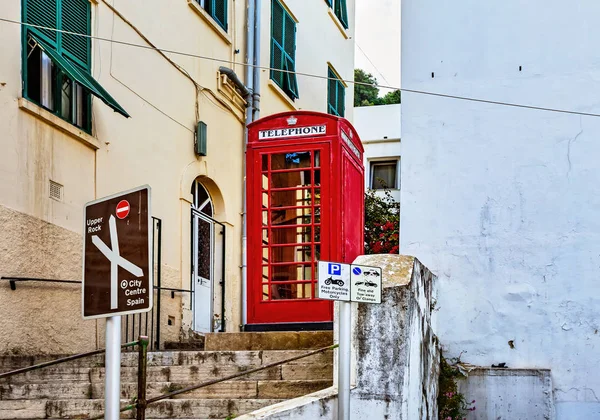 Γιβραλτάρ Ηνωμένο Βασίλειο Ιουνίου 2018 Οδός Γιβραλτάρ Κόκκινο Πλαίσιο Κλήσεων — Φωτογραφία Αρχείου