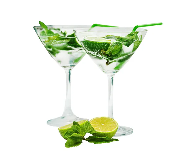 Dois Belos Copos Com Mojito Tubules Isolado Branco Menta Rum — Fotografia de Stock