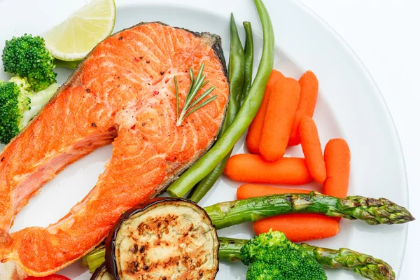 Filete crujiente de salmón asado — Foto de Stock