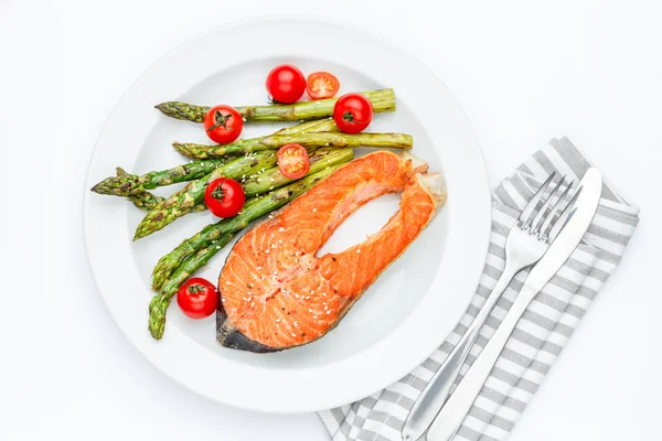 Bife de salmão torrado crocante — Fotografia de Stock