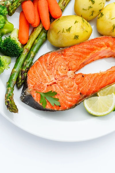 Filete crujiente de salmón asado — Foto de Stock