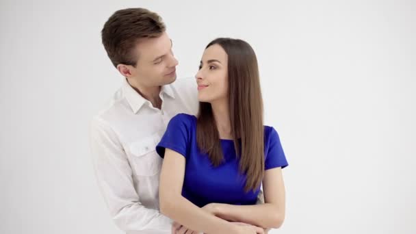 Счастливая пара в День Святого Валентина — стоковое видео