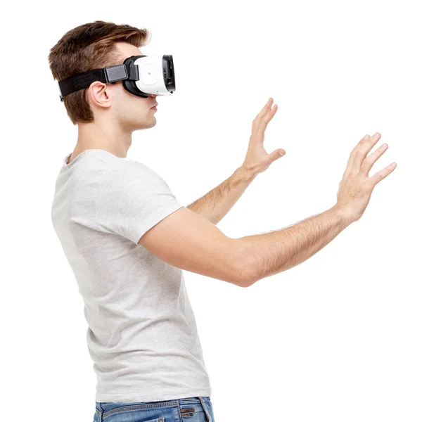 Hombre con gafas de realidad virtual —  Fotos de Stock