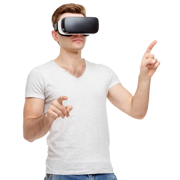 Hombre con gafas de realidad virtual —  Fotos de Stock