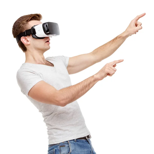 Człowiek z wirtualnej rzeczywistości gogle — Zdjęcie stockowe