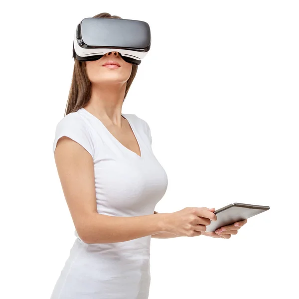 Woman with virtual reality goggles — Stock Photo, Image