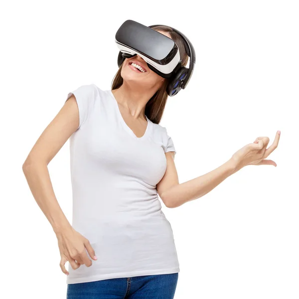 Kobieta z goglami wirtualnej rzeczywistości — Zdjęcie stockowe