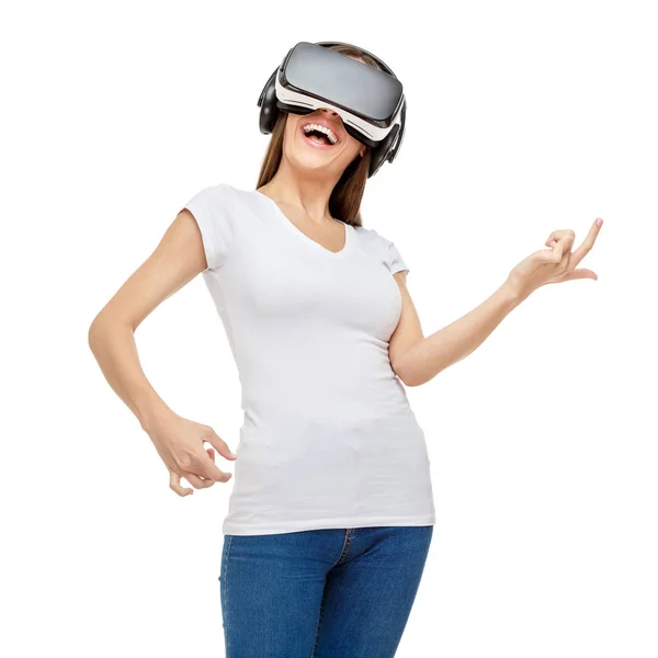 Donna con occhiali di realtà virtuale — Foto Stock